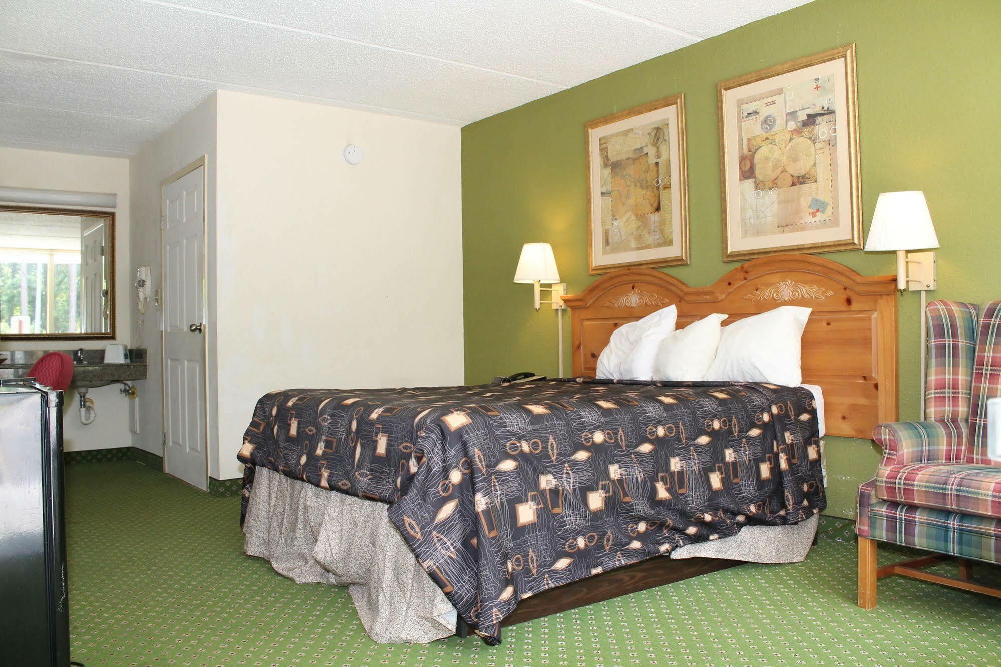 Travelers Inn Kingsland Exteriör bild